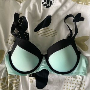 💕 Light blue and black Bra💕